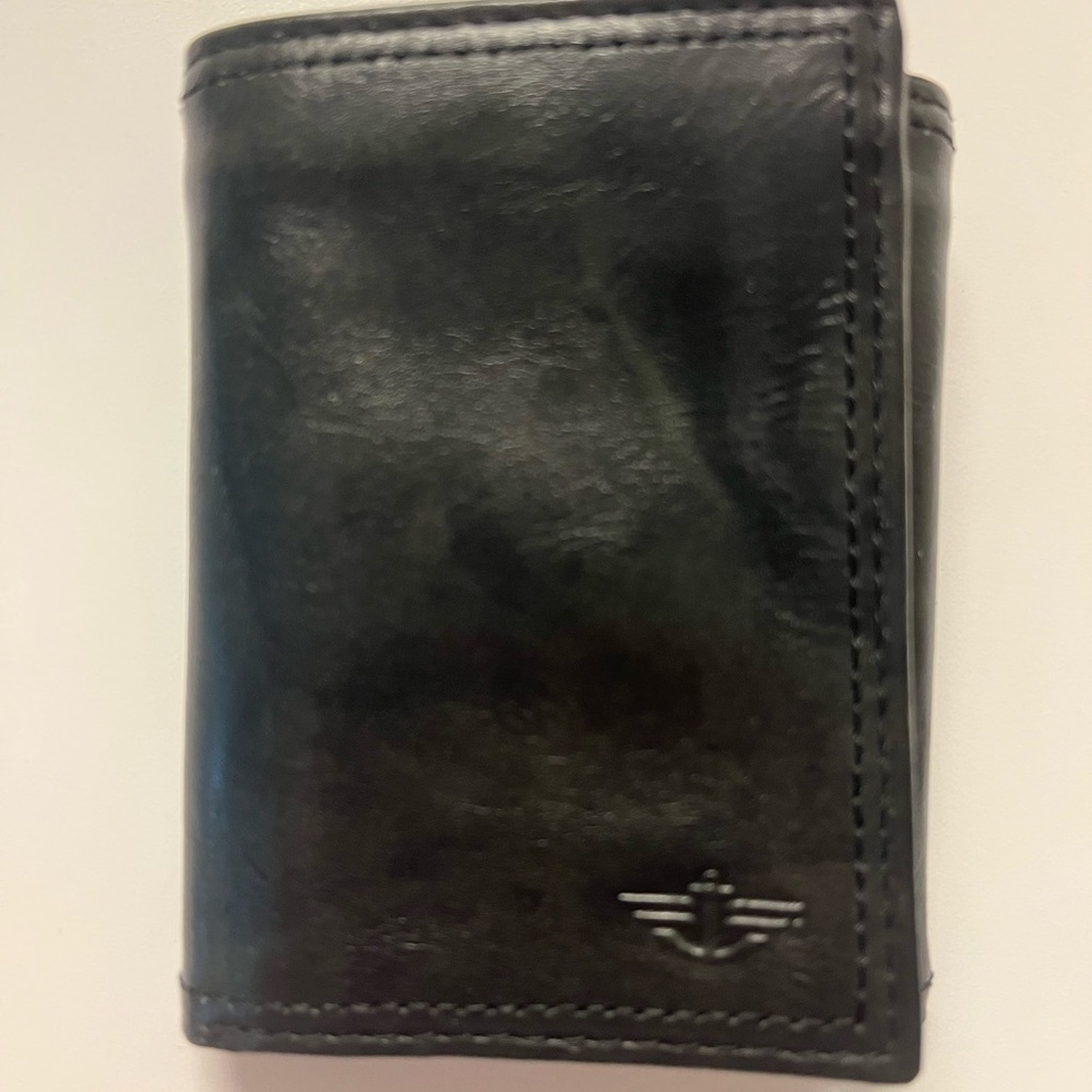 Dockers Black Trifold Leather Wallet